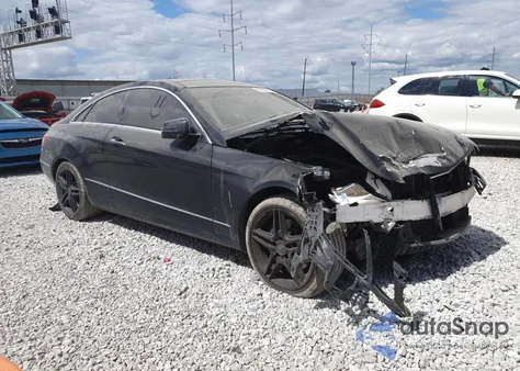 2013 Mercedes-Benz E 350 z USA, uszkodzony, nr VIN WDDKJ5KB2DF189583